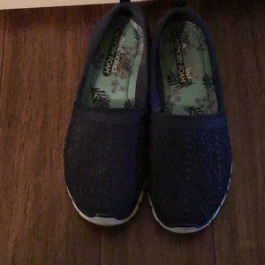 Women’s Navy Blue Memory Foam Skechers, Size 8.5